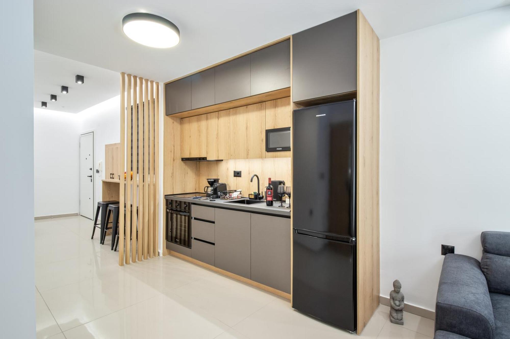 Apartment New Luxury Near Center With Garden View Bendevis
